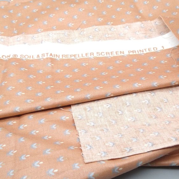 Vintage Margin Designs Screen Print Cloth, Mauve with Blue Flowers Floral Cottag - Picture 4 of 5